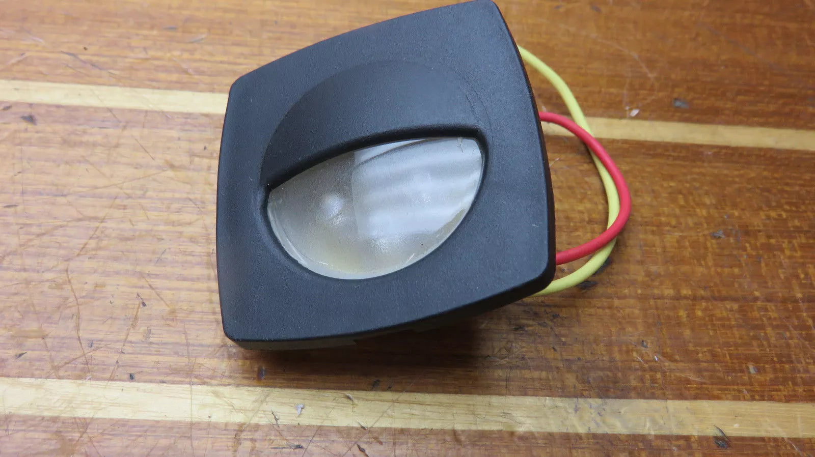 Courtesy Light With Lens - Gs10218