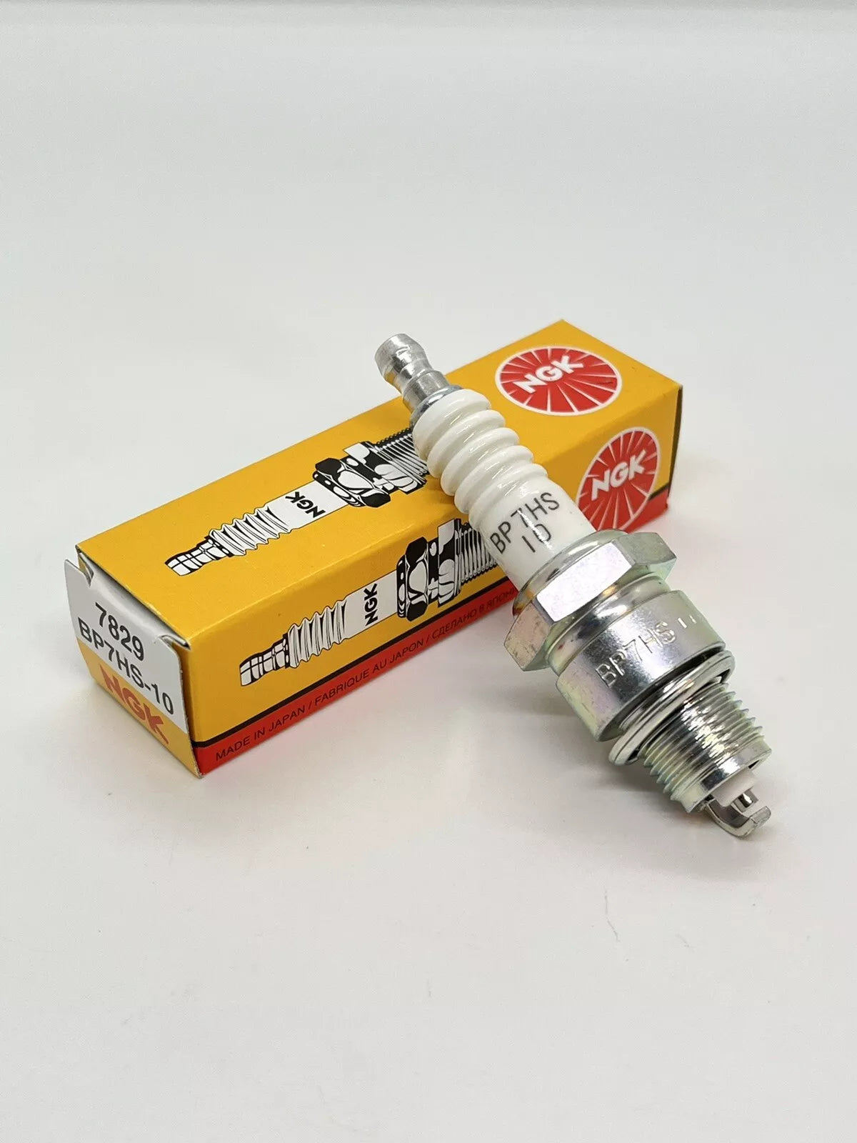 Mercruiser Ngk Spark Plug Ngkbp7Hs-10 | Optimal Engine Performance