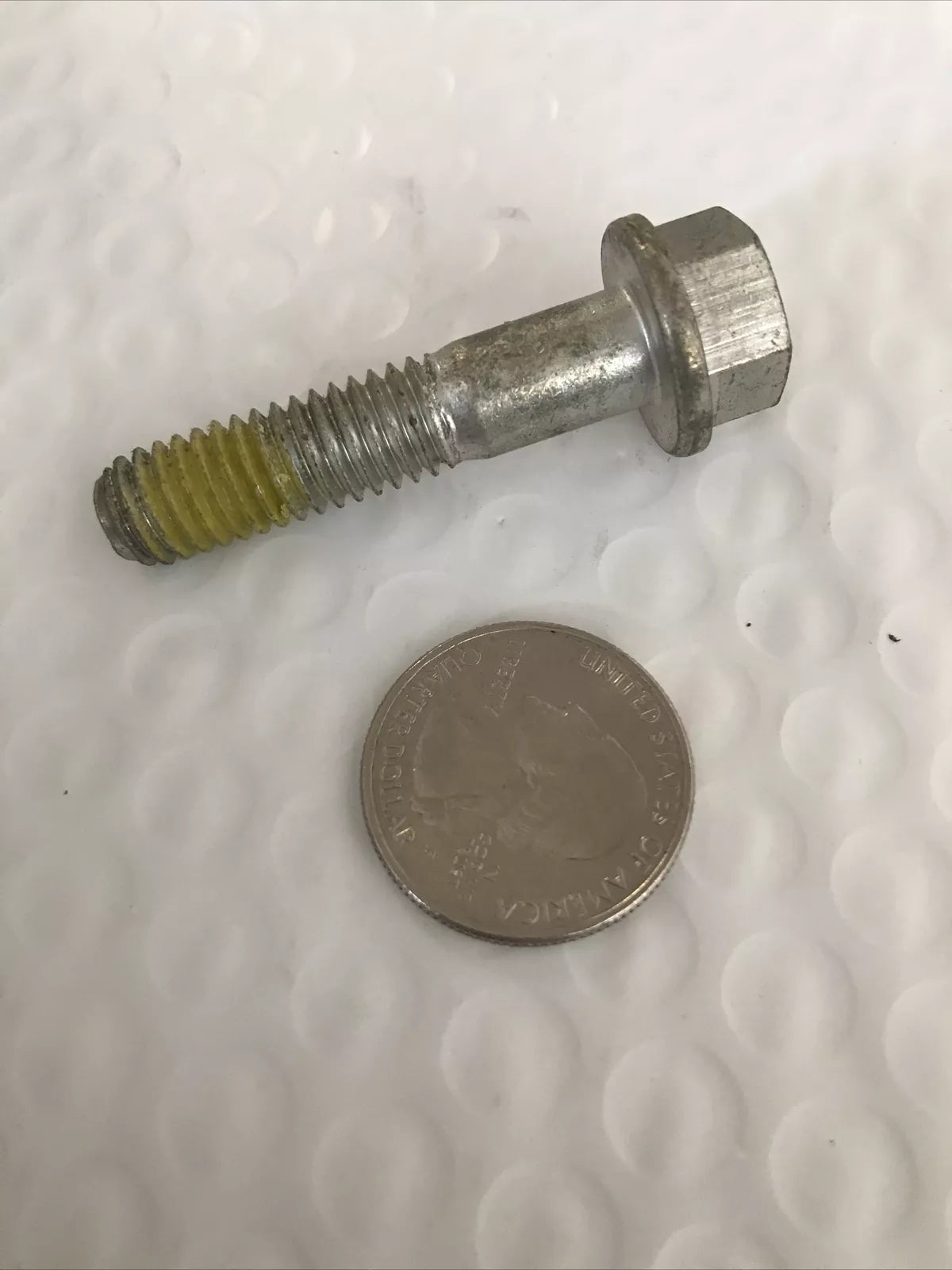 Bombardier Screw Rec331999 - Reliable Fastening Solution 2.0Cm High