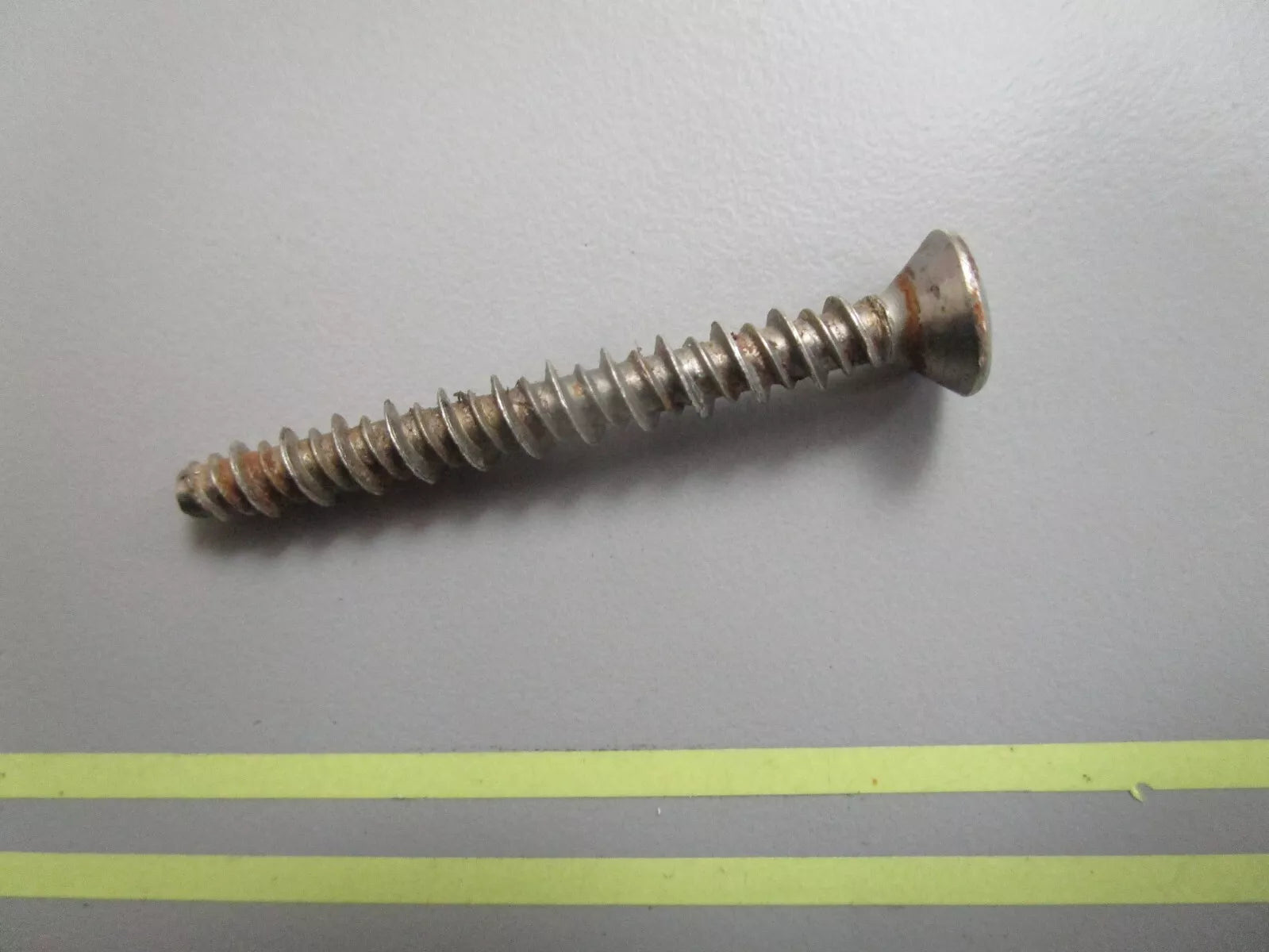 Bombardier Screw Rec337061 - Reliable Component For Optimal Performance